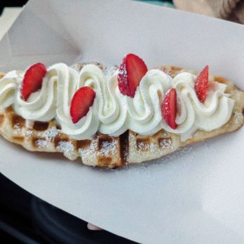 Maison De Croissant - Strawberry croffle - my first 10/10 dessert - Bakeries Near Me - Irvine, California