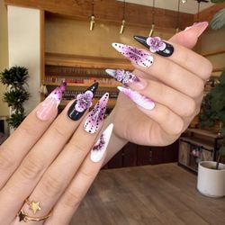 Gloss Nail Spa