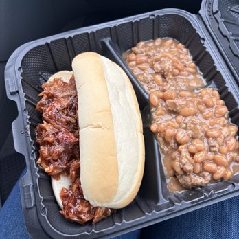 Smokin Beach BBQ - Pulled Pork Sandwich & baked beans - Barbeque Near Me - Garibaldi, Oregon Smokin Beach BBQ - Pulled Pork Sandwich & baked beans - Barbeque Near Me - Garibaldi, Oregon