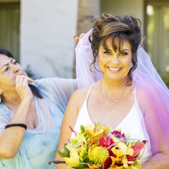 Sessions Makeup - Makeup Artists Near Me - Huntington Beach, California Sessions Makeup - Makeup Artists Near Me - Huntington Beach, California