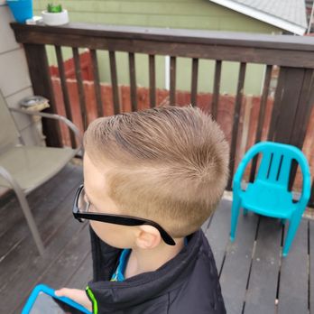 Holben's Barber Shop - My boys saw John H and Brandon today and got the best haircuts they have ever gotten! We will be back. Fast service and friendly atmosphere. - Barbers Near Me - Wenatchee, Washington Holben's Barber Shop - My boys saw John H and Brandon today and got the best haircuts they have ever gotten! We will be back. Fast service and friendly atmosphere. - Barbers Near Me - Wenatchee, Washington