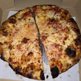 La Grande Orange Pizzeria - Sad cheese pizza with like 2 basil leaves on it - Pizza Near Me - Phoenix, Arizona La Grande Orange Pizzeria - Sad cheese pizza with like 2 basil leaves on it - Pizza Near Me - Phoenix, Arizona