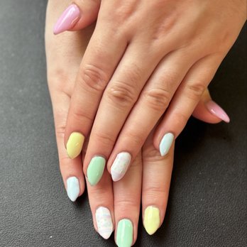 Meiko Schmidt Nails - Nail Technicians Near Me - Grants Pass, Oregon