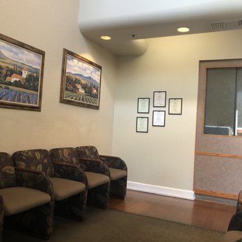 Advanced Medical Imaging - Waiting area - Diagnostic Imaging Near Me - Clovis, California