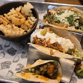 Banditos Bar & Kitchen - 3 tacos - Bars Near Me - Columbia, Maryland