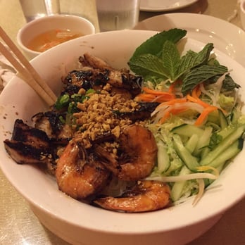 Pho Paris - Chicken and shrimp Bon - Vietnamese Near Me - Peabody, Massachusetts Pho Paris - Chicken and shrimp Bon - Vietnamese Near Me - Peabody, Massachusetts