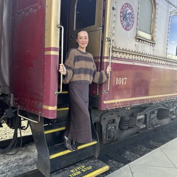 Napa Valley Wine Train - My Polar Express moment - New American Near Me - Napa, California