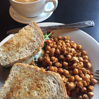 The Beehive Cafe - Coffee & Tea Near Me - Bristol, Rhode Island