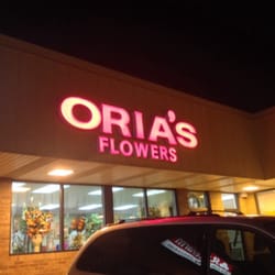 ORIA's FLOWERS - Storefront