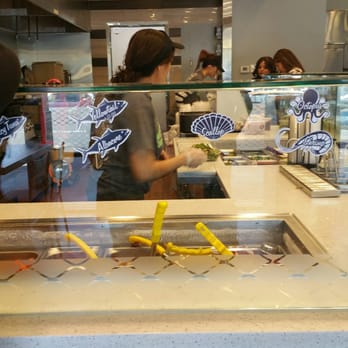 Ahipoki - Need to hire more employees takes too poor long for lunch - Seafood Near Me - Temple City, California