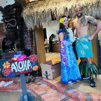 Islanders Luau photo 4