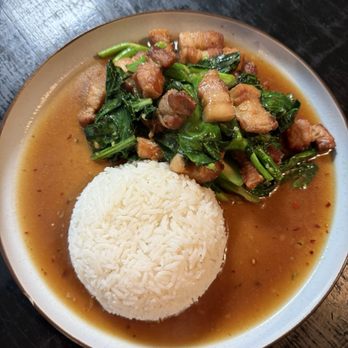 YaYa's Thai Fusion & Steaks - Thai Near Me - Kenner, Louisiana YaYa's Thai Fusion & Steaks - Thai Near Me - Kenner, Louisiana
