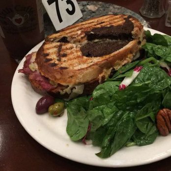 Urth Caffé-Pasadena - The "New Yorker" - Cafes Near Me - Pasadena, California