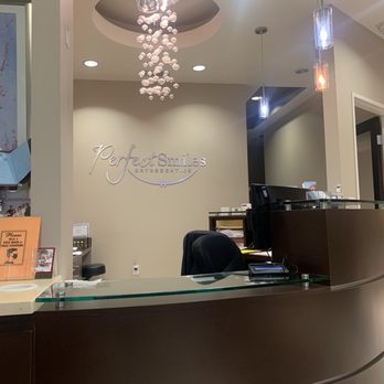 Perfect Smiles Orthodontics - Reception - Orthodontists Near Me - Orange, California Perfect Smiles Orthodontics - Reception - Orthodontists Near Me - Orange, California