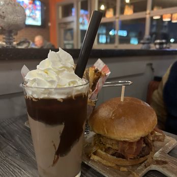 Flamme Burger - Keystone - Burgers Near Me - Indianapolis, Indiana