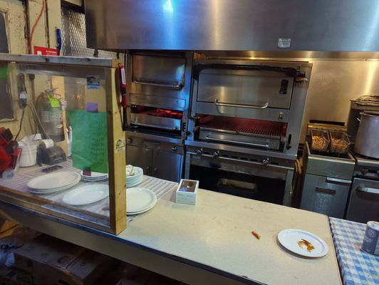 Doe's Eat Place by null