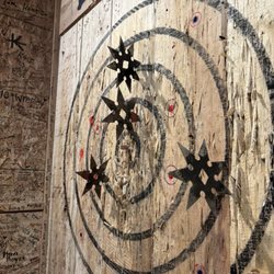 Lumberjax: Urban Axe Throwing