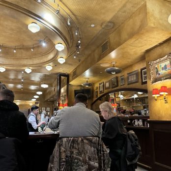 Bond 45 - ambiance - Italian Near Me - New York, New York