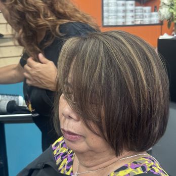 Aura's Beauty Salon - Hair Salons Near Me - Long Beach, California