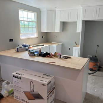 De Construction - New kitchen for Emily - General Contractors Near Me De Construction - New kitchen for Emily - General Contractors Near Me