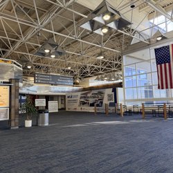 Milwaukee Mitchell International Airport - MKE - They're finally gonna open concourse E! In 2027...