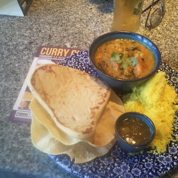 The Prestwick Pioneer - accidental lunch. lured by the sign £6.99 for a curry and a pint! - Pubs Near Me - Prestwick, SAY