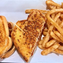 Jersey Peach Bar & Grill - Meatball mozzarella with tomato sauce and pepperoni on a toasted garlic bread.