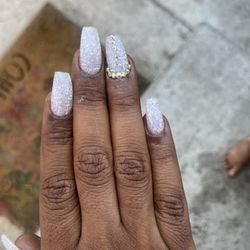 Angel Nails - Messy