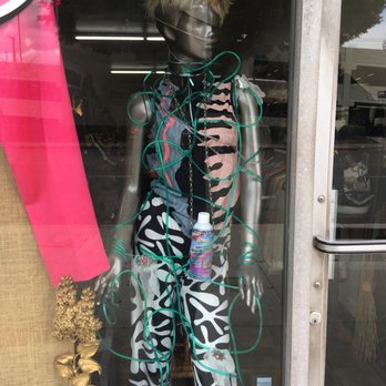 Fonte's Style and Design - Women's Clothing Near Me - Burbank, California