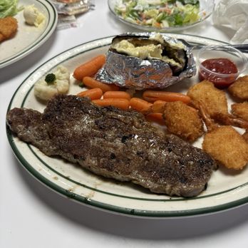NORMS - That's my plate - Diners Near Me - Van Nuys, California