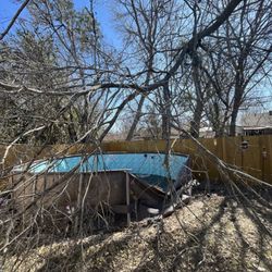 Big Lots - Pool
