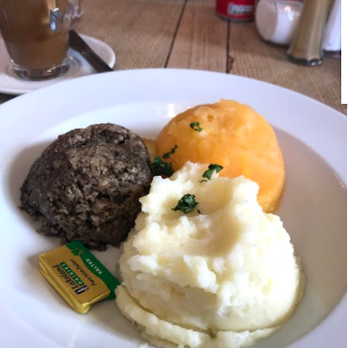 The Elephant House - Haggis, neeps, and tatties with Scottish coffee - Scottish Near Me - Edinburgh, EDH The Elephant House - Haggis, neeps, and tatties with Scottish coffee - Scottish Near Me - Edinburgh, EDH