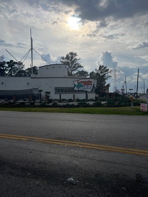 Captain Tom's by null