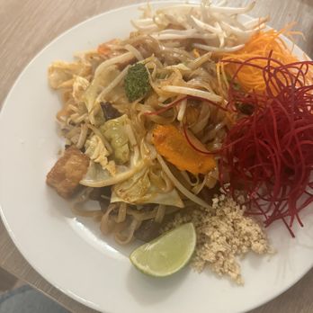 Veggie House - Pad Thai - Vegan Near Me - Los Angeles, California Veggie House - Pad Thai - Vegan Near Me - Los Angeles, California