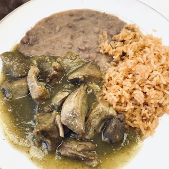 Lola's Kitchen - Chili Verde - Mexican Near Me - Barstow, California