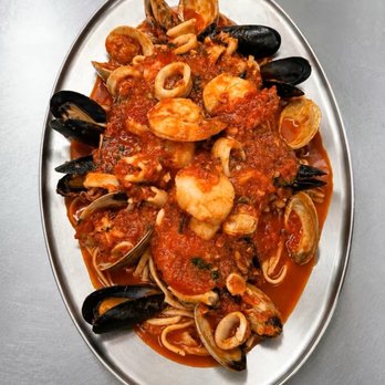Villa Italia - Zuppa Di Pesce - Pizza Near Me - Newburgh, New York Villa Italia - Zuppa Di Pesce - Pizza Near Me - Newburgh, New York