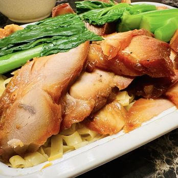 Sun Wah Bar-B-Que - Lo Mein With Bbq Pork - Barbeque Near Me - Chicago, Illinois Sun Wah Bar-B-Que - Lo Mein With Bbq Pork - Barbeque Near Me - Chicago, Illinois