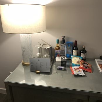 Stanton House - Snacks and bar options - Hotels Near Me - El Paso, Texas