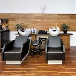 Juju Hair Lounge