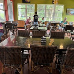 Kalaheo Cafe & Coffee - Inside eating area