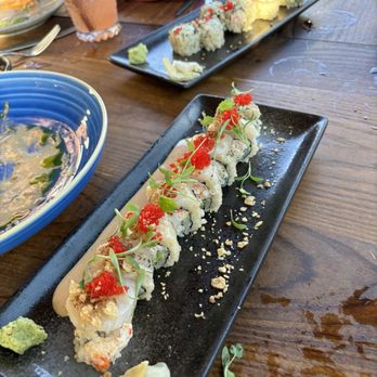 Kaiyo Rooftop - Scallop and crab roll - Peruvian Near Me - San Francisco, California