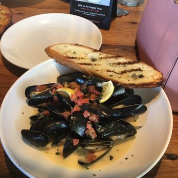 matchbox - White wine mussels - Pizza Near Me - Arlington, Virginia matchbox - White wine mussels - Pizza Near Me - Arlington, Virginia