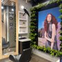 Photo of Salon 718