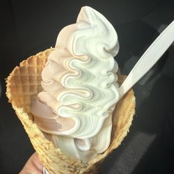Get-The-Scoop - Swirl or twist