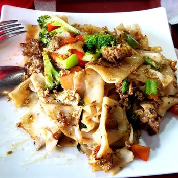 Omaha Mercy Thai Restaurant - Level 9 spiced Drunken Noodles. - Thai Near Me - Omaha, Nebraska