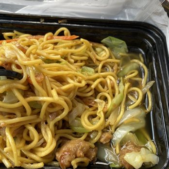Hi House - Chicken chow mein too oily for me - Chinese Near Me - Irvine, California Hi House - Chicken chow mein too oily for me - Chinese Near Me - Irvine, California