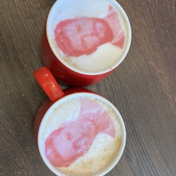 Red Maple - Ryan Gosling and Chris Hemsworth Latte - Cafes Near Me - Los Angeles, California Red Maple - Ryan Gosling and Chris Hemsworth Latte - Cafes Near Me - Los Angeles, California