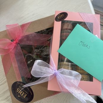 Edis Chocolates - Macrons, strawberries and a card - Desserts Near Me - Austin, Texas Edis Chocolates - Macrons, strawberries and a card - Desserts Near Me - Austin, Texas