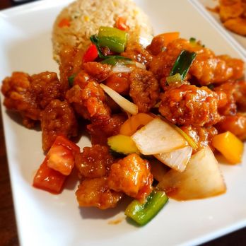 Ruk Thai Kitchen - Thai Near Me - Clare, Michigan