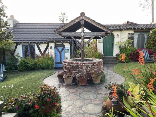 Manzanita Cottages by null